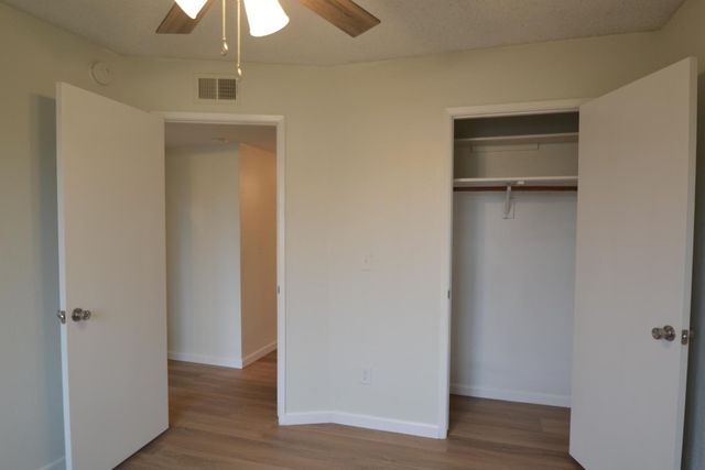 332 W Indianapolis Avenue, Clovis, CA 93612