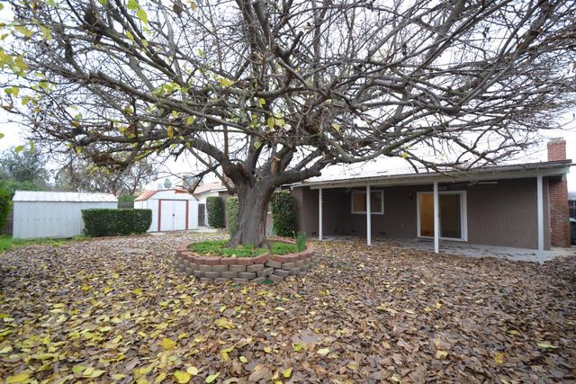 332 W Indianapolis Avenue, Clovis, CA 93612