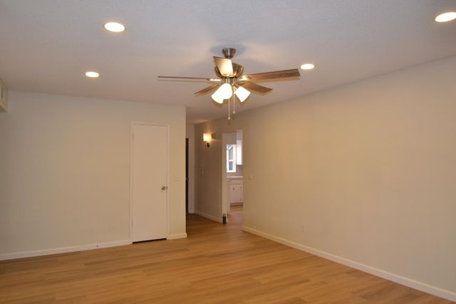 332 W Indianapolis Avenue, Clovis, CA 93612