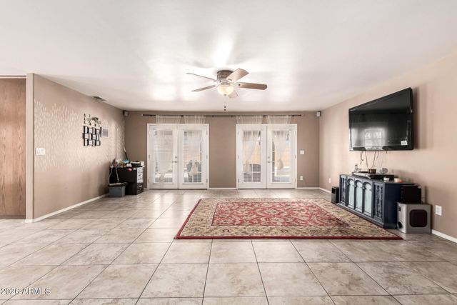 16848 N 40TH Avenue, Phoenix, AZ 85053