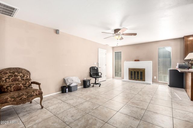 16848 N 40TH Avenue, Phoenix, AZ 85053