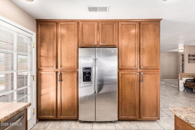 16848 N 40TH Avenue, Phoenix, AZ 85053