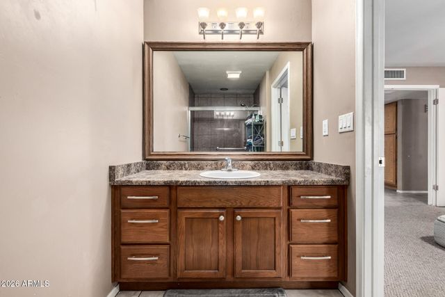 16848 N 40TH Avenue, Phoenix, AZ 85053