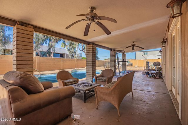 16848 N 40TH Avenue, Phoenix, AZ 85053