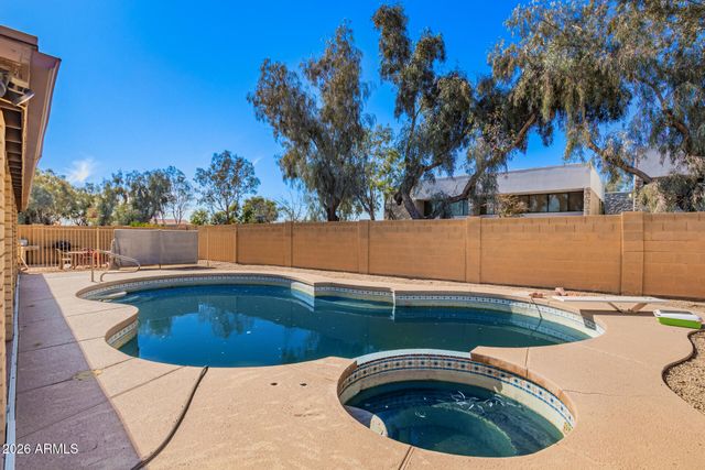 16848 N 40TH Avenue, Phoenix, AZ 85053