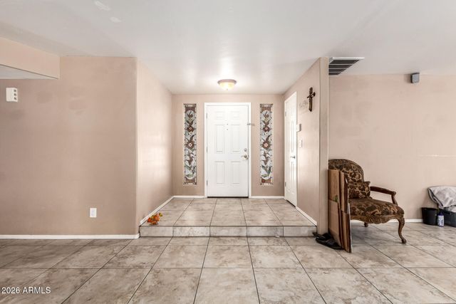 16848 N 40TH Avenue, Phoenix, AZ 85053