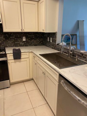 5951 Regal Glen Drive 105, Boynton Beach, FL 33437