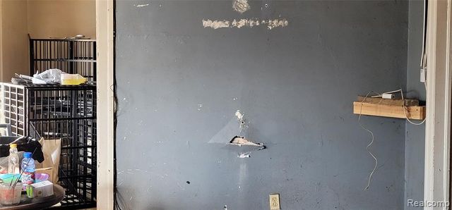 987 E Philadelphia Street, Detroit, MI 48211