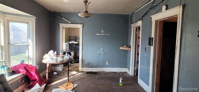 987 E Philadelphia Street, Detroit, MI 48211