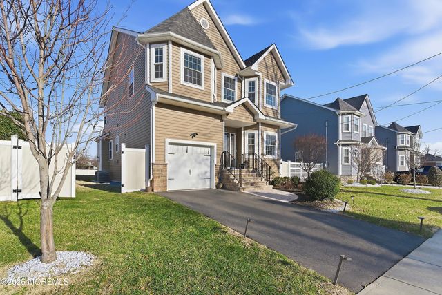 40 Bensonhurst Avenue, Fords, NJ 08863