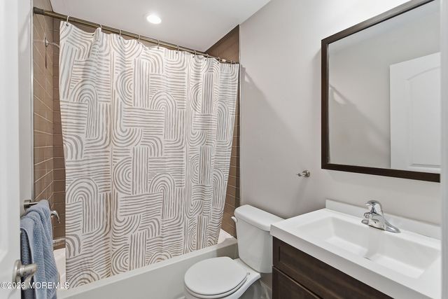 40 Bensonhurst Avenue, Fords, NJ 08863