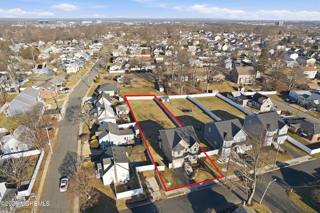 40 Bensonhurst Avenue, Fords, NJ 08863