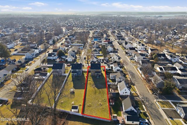 40 Bensonhurst Avenue, Fords, NJ 08863