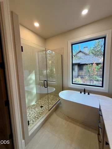 56481 Sunstone Loop Lot 111, Bend, OR 97707