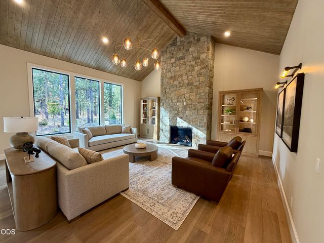 56481 Sunstone Loop Lot 111, Bend, OR 97707