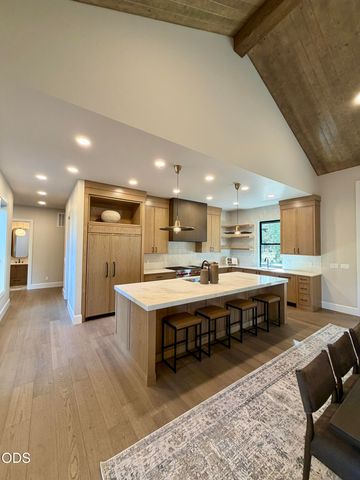 56481 Sunstone Loop Lot 111, Bend, OR 97707