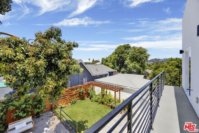 2651 N Rich St, Los Angeles, CA 90039