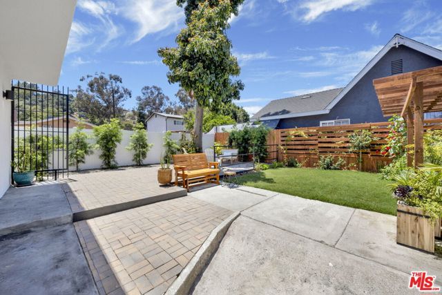 2651 N Rich St, Los Angeles, CA 90039