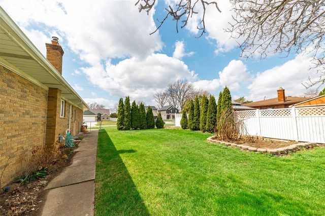 15099 Reeck Road, Southgate, MI 48195