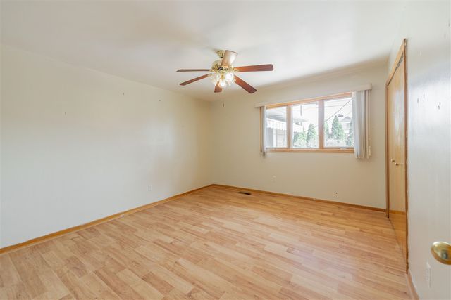 15099 Reeck Road, Southgate, MI 48195