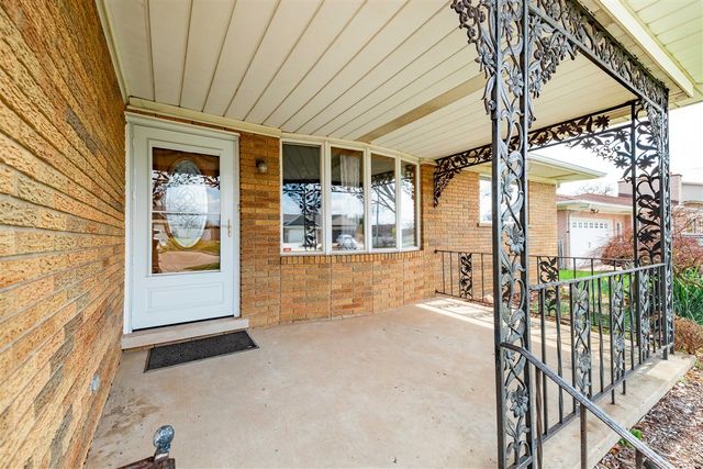 15099 Reeck Road, Southgate, MI 48195