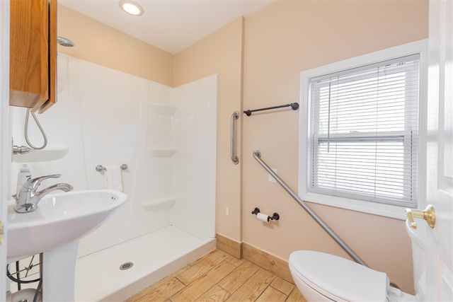 15099 Reeck Road, Southgate, MI 48195