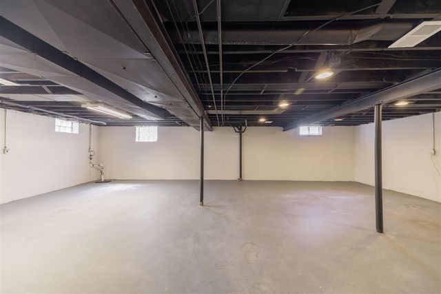 15099 Reeck Road, Southgate, MI 48195