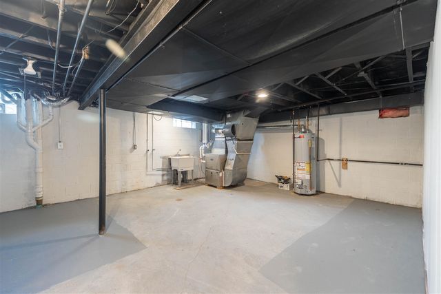 15099 Reeck Road, Southgate, MI 48195