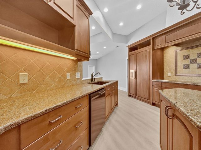 4221 HEARTHSTONE DRIVE, Sarasota, FL 34238