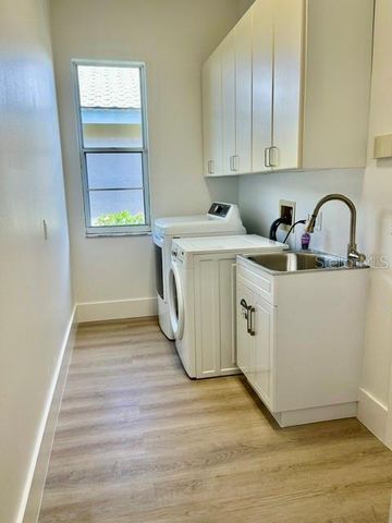 4221 HEARTHSTONE DRIVE, Sarasota, FL 34238