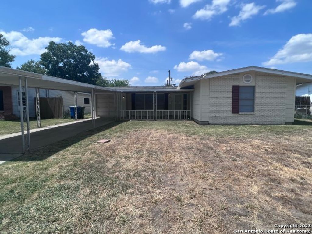 703 E FORMOSA BLVD, San Antonio, TX 78221