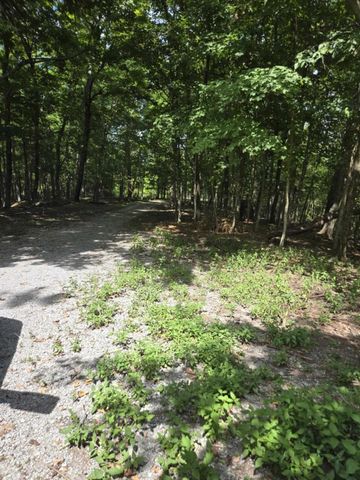 2607 Royalty Ridge Road, Willisburg, KY 40078