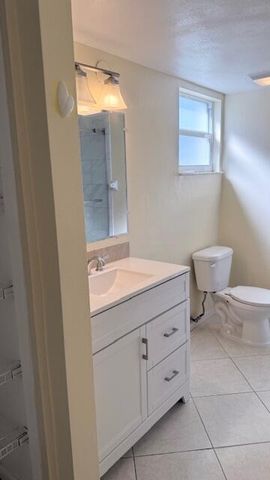 1526 SE Royal Green Cir Apt L107, Port St Lucie, FL 34952