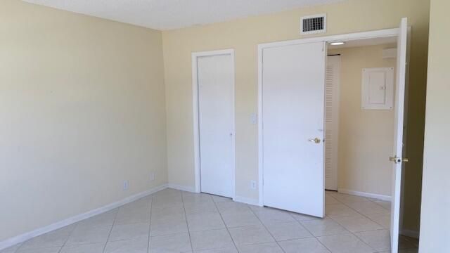 1526 SE Royal Green Cir Apt L107, Port St Lucie, FL 34952