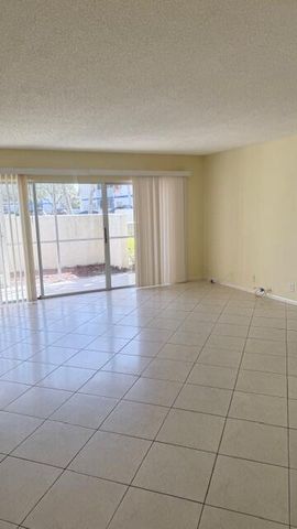 1526 SE Royal Green Cir Apt L107, Port St Lucie, FL 34952