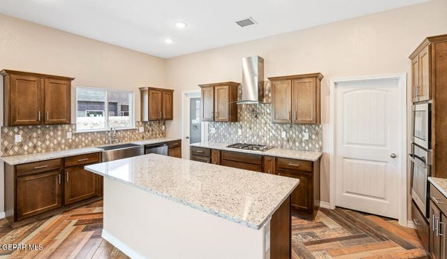 3880 Object Pl, El Paso, TX 79938