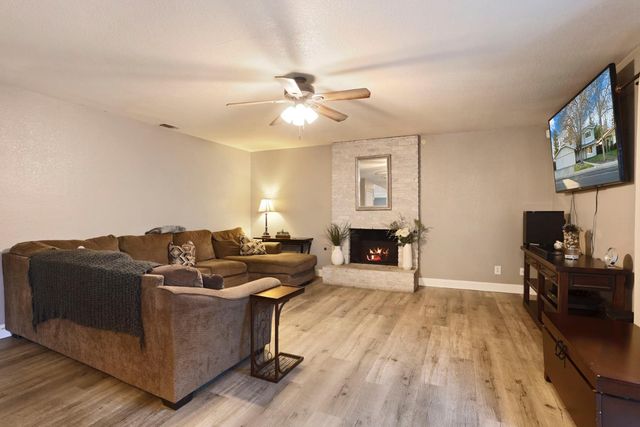 3731 Estate Dr, Stockton, CA 95209