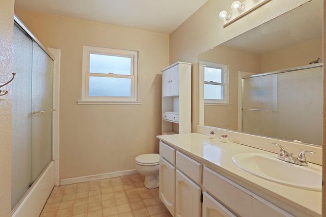 3731 Estate Dr, Stockton, CA 95209