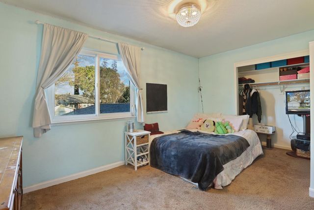 3731 Estate Dr, Stockton, CA 95209