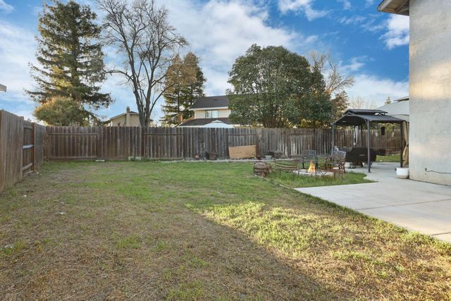 3731 Estate Dr, Stockton, CA 95209