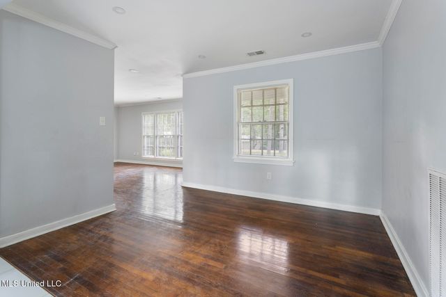 329 Pine Ridge Road, Jackson, MS 39206