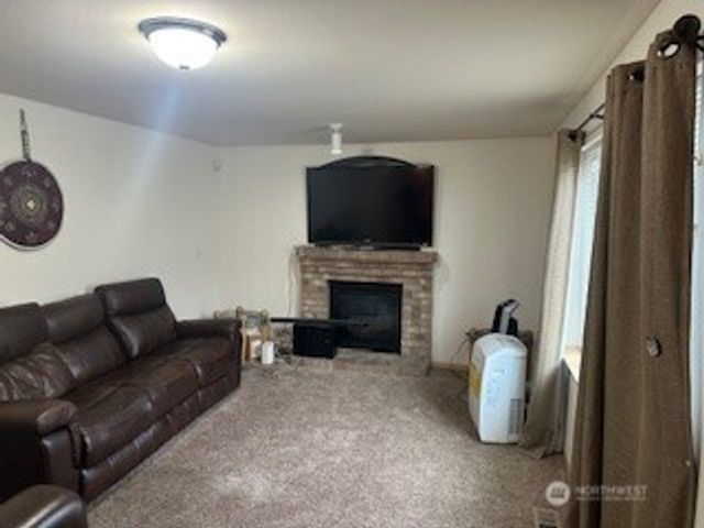 20124 105th Avenue SE, Kent, WA 98031