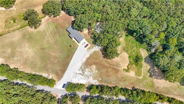 55 Kelley Road, Batesville, AR 72501