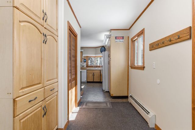 6 Goodbout Road, Lincoln, NH 03251