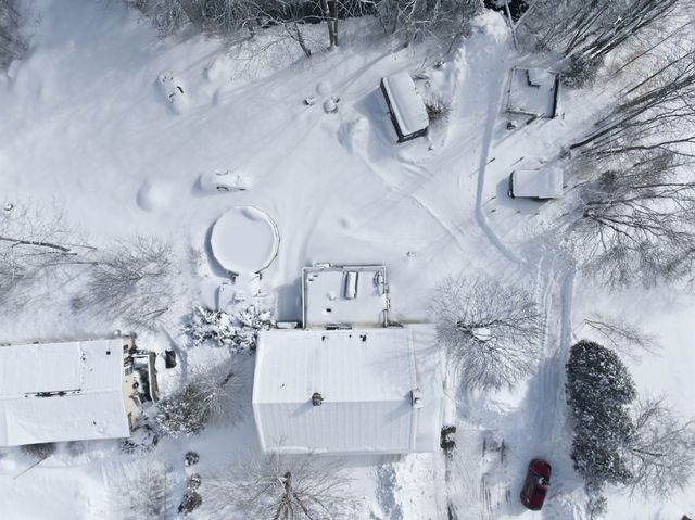 6 Goodbout Road, Lincoln, NH 03251