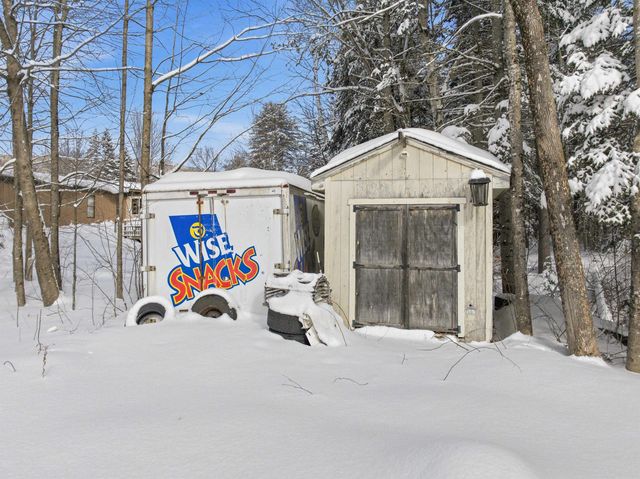 6 Goodbout Road, Lincoln, NH 03251