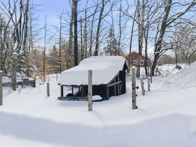 6 Goodbout Road, Lincoln, NH 03251