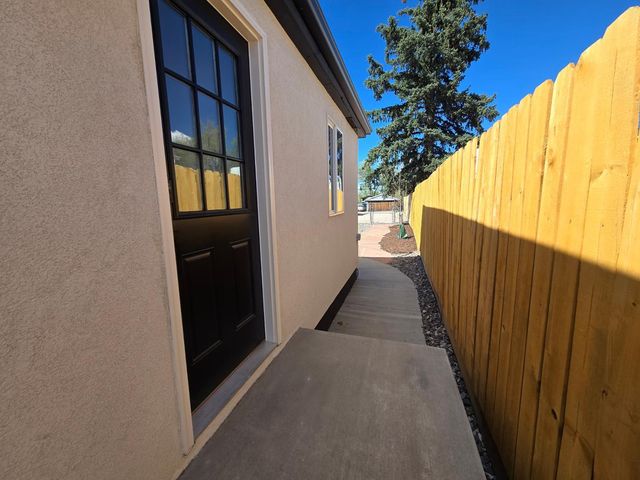 738 E Fountain Boulevard B, Colorado Springs, CO 80903
