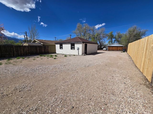 738 E Fountain Boulevard B, Colorado Springs, CO 80903