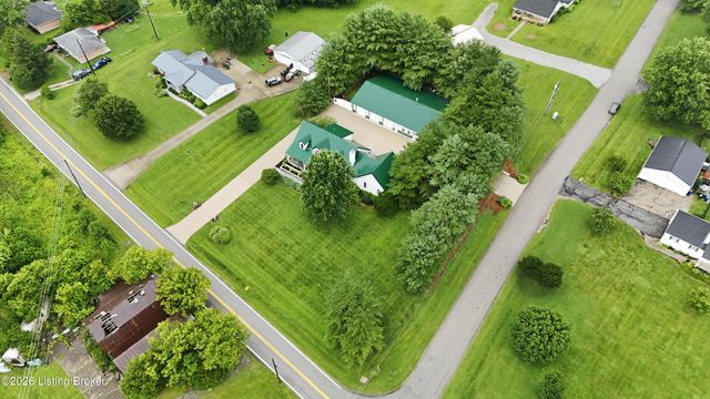 1203 E Moody Ln, Crestwood, KY 40014